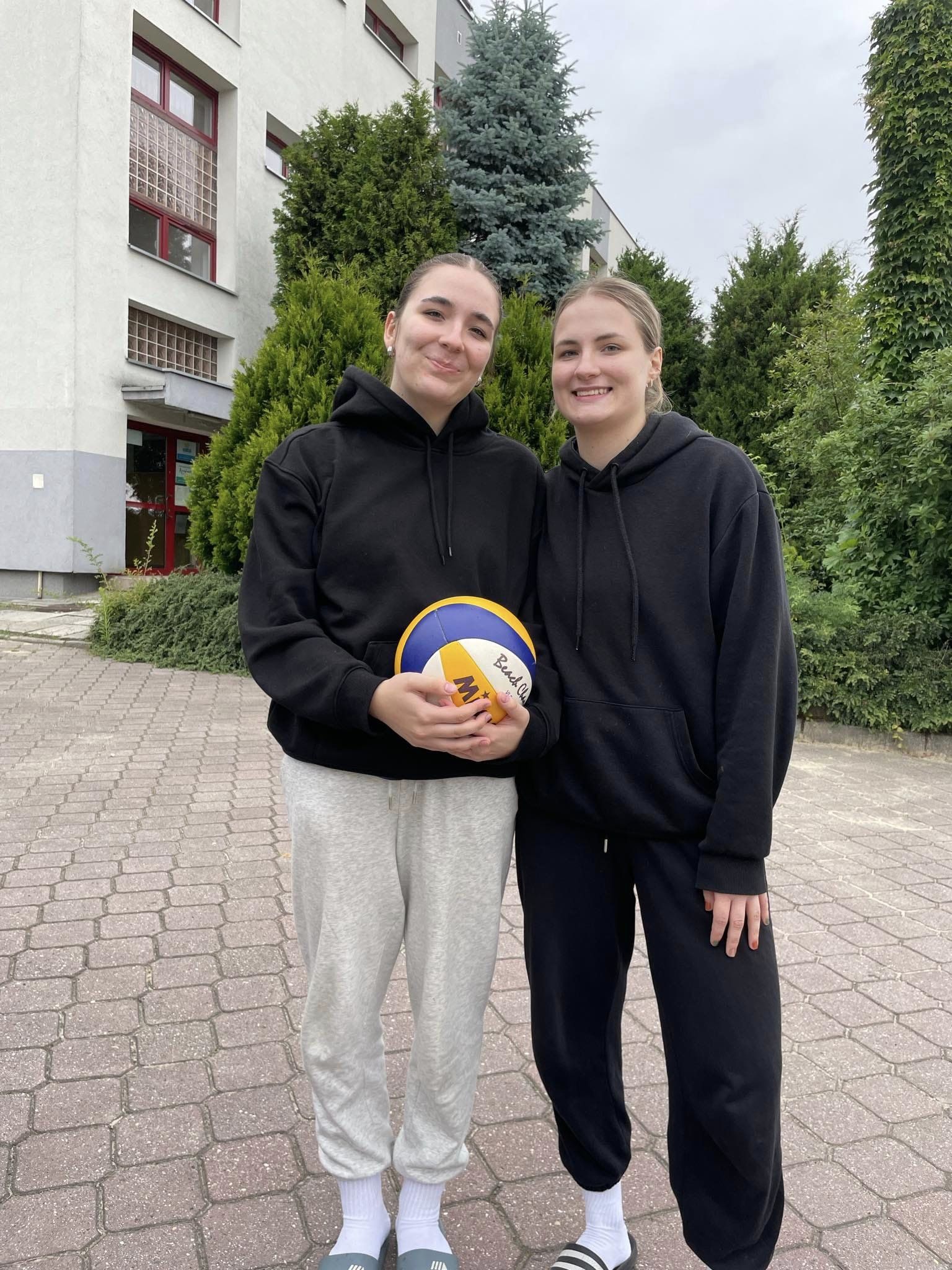 Zdjęcie tytułowe plazowa-final-06-2024-1a22ac4fd-7a55-4210-a56f-eb8db7ec3d3e.jpg w newsie Licealiada Młodzieży Szkolnej piłka siatkowa plażowa dziewcząt